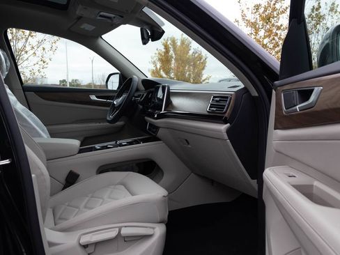 New 2026 Volkswagen Atlas SE image 41