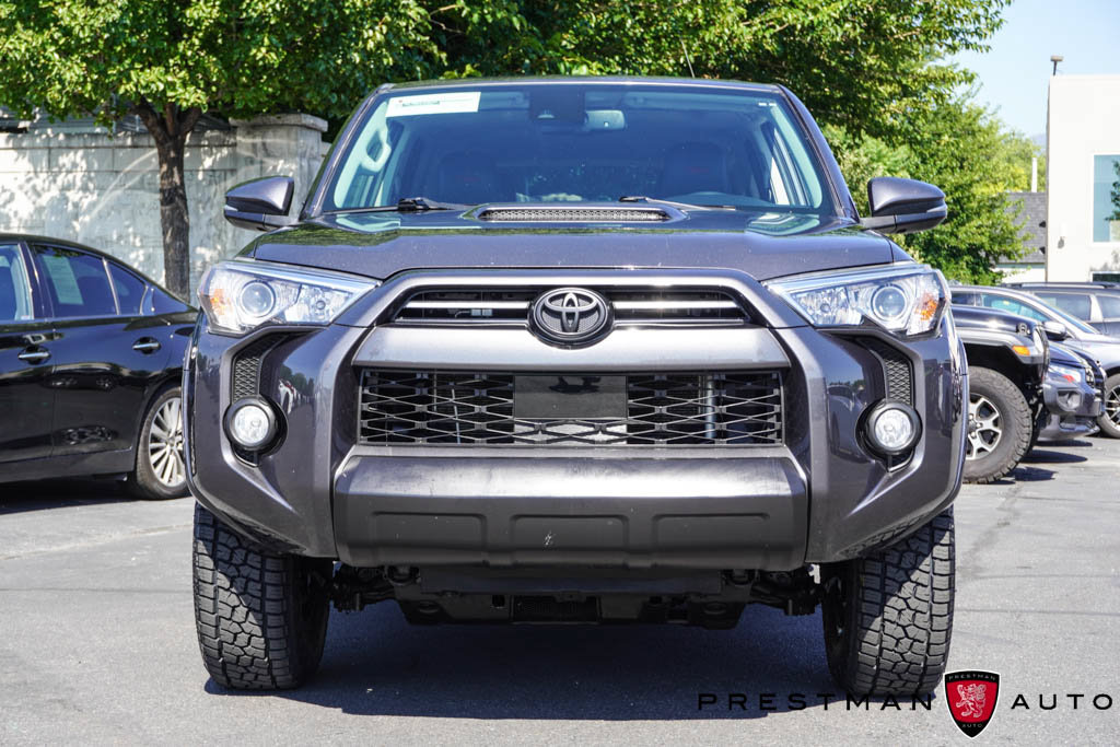 Used 2020 Toyota 4Runner TRD Off-Road Premium w/ Moonroof Package AWD/4WD image 17
