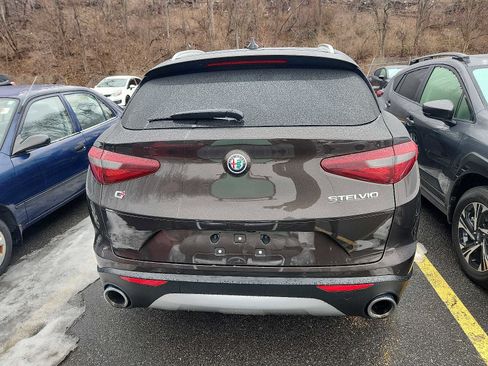 Used 2019 Alfa Romeo Stelvio Ti Lusso w/ Quick Order Package 22X Lusso image 5