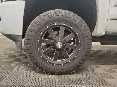 Used 2015 Chevrolet Silverado 2500 High Country AWD/4WD image 10