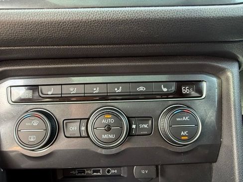 Used 2019 Volkswagen Tiguan SE w/ Panoramic Sunroof Package AWD/4WD image 17