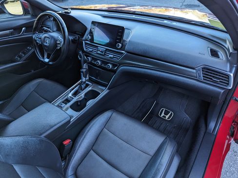 Used 2020 Honda Accord Sport image 31