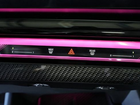 Used 2025 BMW M5 Touring image 35