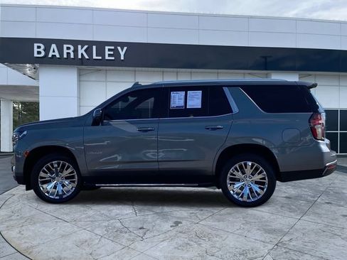 Used 2021 Chevrolet Tahoe LT w/ LT Signature Package RWD image 6