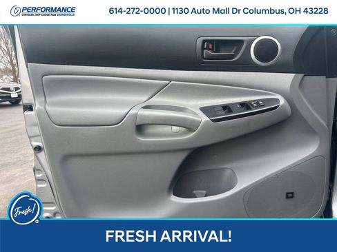 Used 2014 Toyota Tacoma 4x4 Double Cab image 16