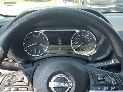 Used 2024 Nissan Sentra SV FWD image 20