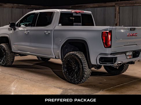 Used 2025 GMC Sierra 1500 AT4 w/ Technology Package image 7