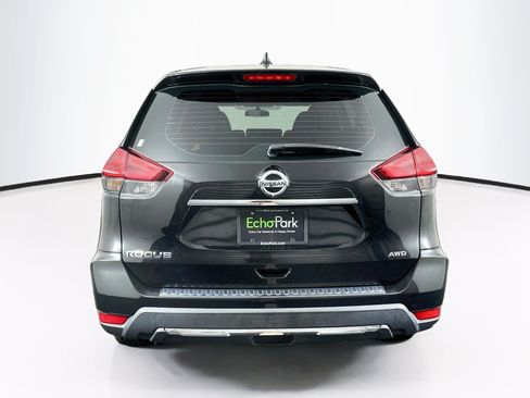Used 2018 Nissan Rogue S AWD/4WD image 7