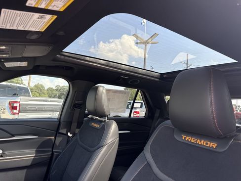 New 2026 Ford Explorer Tremor w/ Tremor Ultimate Package AWD/4WD image 15