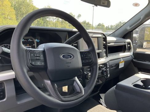 New 2026 Ford F250 XLT w/ 360-Degree Camera Package image 14