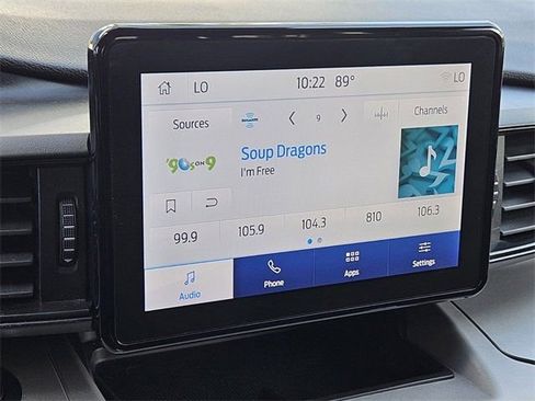 Used 2023 Ford Explorer XLT image 19