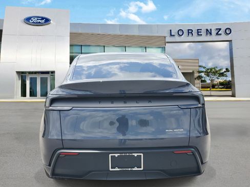 Used 2026 Tesla Model Y Long Range image 6