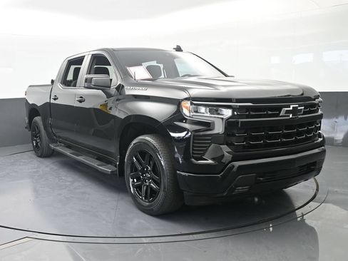 Used 2024 Chevrolet Silverado 1500 RST RWD image 9