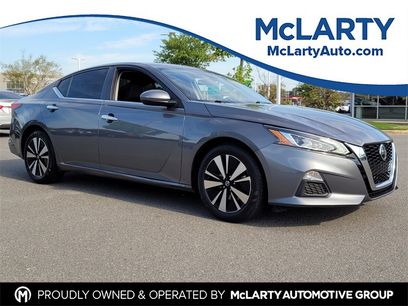 Used 2021 Nissan Altima 2.5 SV