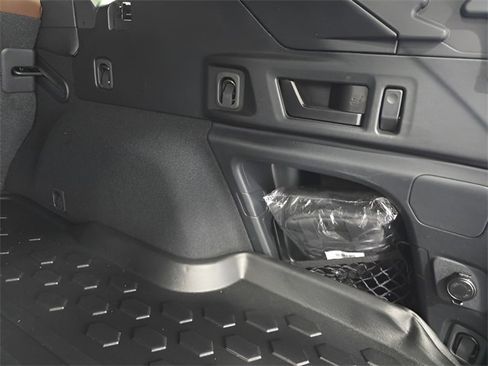 Certified 2025 Subaru Outback Touring XT w/ Tech Package 3 image 18