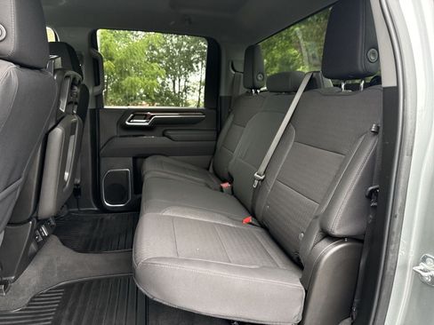 Used 2025 Chevrolet Silverado 2500 LT w/ Safety Package AWD/4WD image 23