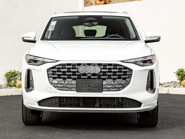 Used 2026 Audi Q5 Premium AWD/4WD image 3