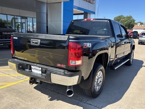 Used 2012 GMC Sierra 2500 SLT w/ Suspension Package, Off-Road AWD/4WD image 3