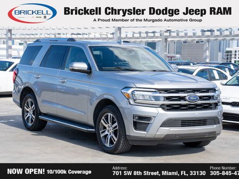 Used 2023 Ford Expedition Limited image 3