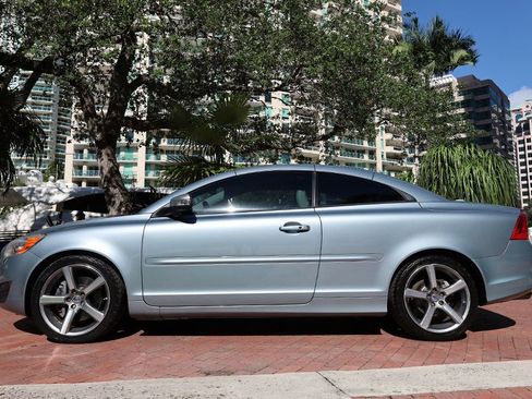 Used 2012 Volvo C70 T5 image 23