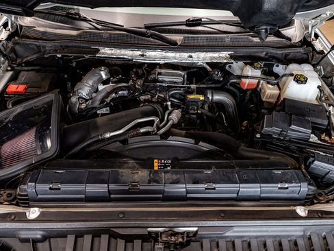 Used 2020 Chevrolet Silverado 2500 LTZ w/ LTZ Plus Package image 27