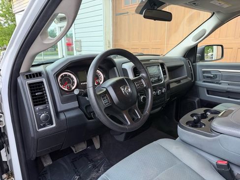 Used 2017 RAM 1500 Tradesman w/ Power & Remote Entry Group RWD image 10