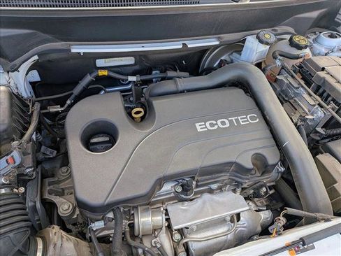 Used 2021 Chevrolet Equinox LT image 22