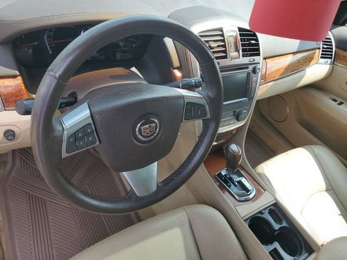 Used 2008 Cadillac SRX w/ Utility Package RWD image 12
