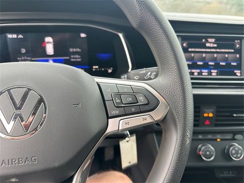 Used 2022 Volkswagen Jetta Sport image 22
