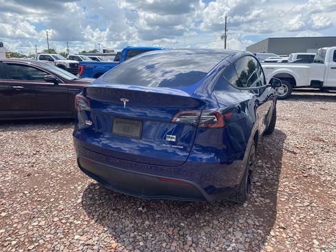 Used 2022 Tesla Model Y Long Range AWD/4WD image 4