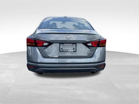 Used 2024 Nissan Altima 2.5 SL AWD/4WD image 6