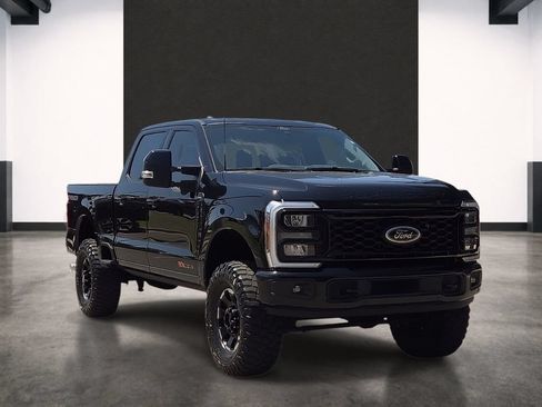Used 2025 Ford F250 Lariat w/ Lariat Ultimate Package AWD/4WD image 6