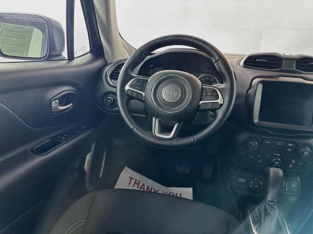 Certified 2023 Jeep Renegade Latitude w/ Premium Group AWD/4WD image 34
