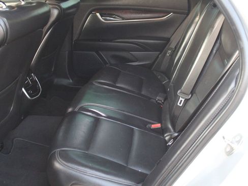 Used 2019 Cadillac XTS Luxury image 19