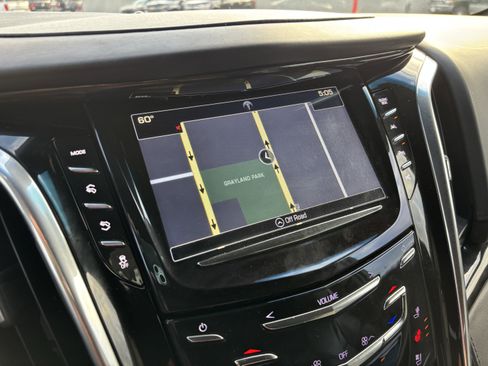 Used 2018 Cadillac Escalade ESV Platinum image 42