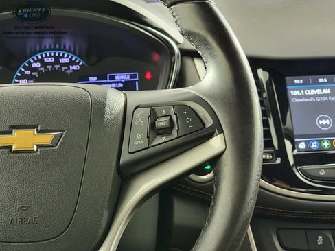 Used 2019 Chevrolet Trax LT w/ LT Convenience Package FWD image 28