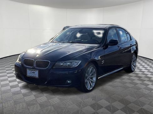 Used 2011 BMW 328i xDrive Sedan image 3