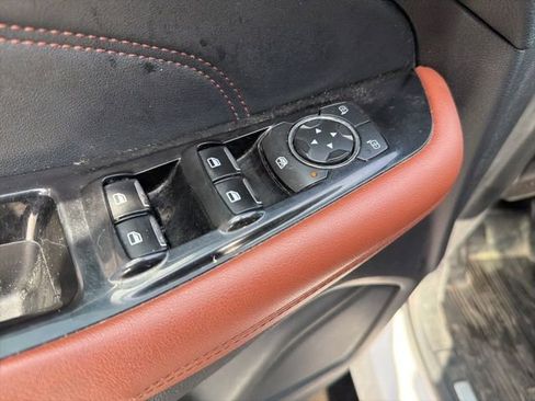 Used 2018 Ford Edge Titanium w/ Equipment Group 302A image 16