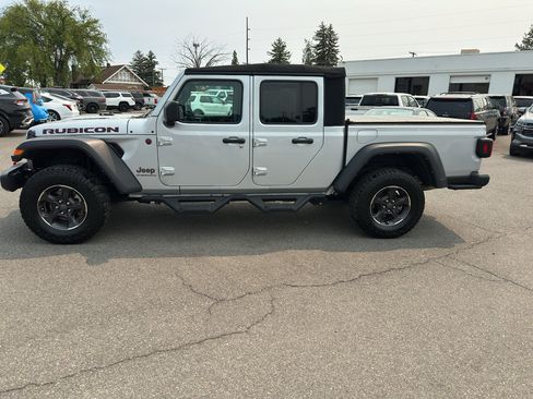 Used 2023 Jeep Gladiator Rubicon w/ Cold Weather Group AWD/4WD image 25