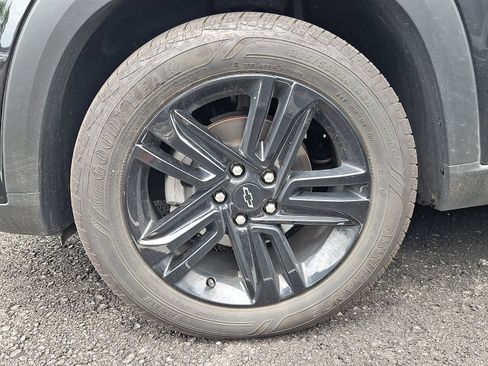 Used 2024 Chevrolet Trax ACTIV w/ Sunroof Package FWD image 4
