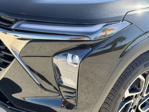 New 2026 Chevrolet Trax RS w/ Driver Confidence Package FWD image 13