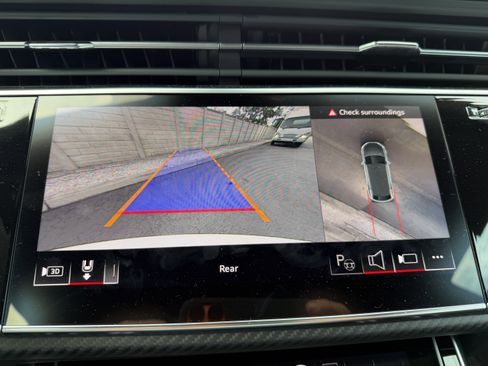 Used 2024 Audi RS Q8 image 31