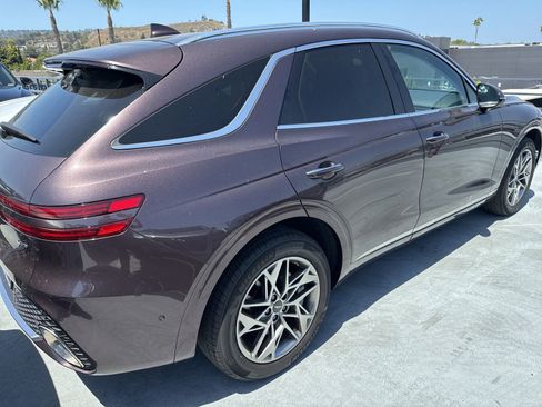 Used 2023 Genesis GV70 2.5T w/ Advanced Package AWD/4WD image 8