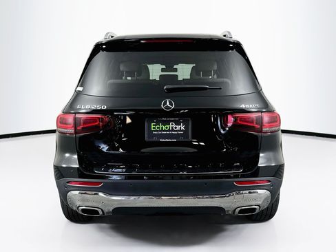 Used 2023 Mercedes-Benz GLB 250 4MATIC image 7