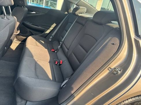 Used 2024 Chevrolet Malibu LT FWD image 15