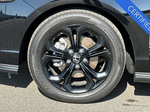 Certified 2025 Honda Accord SE image 30