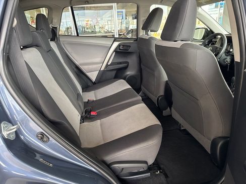 Used 2013 Toyota RAV4 LE image 22