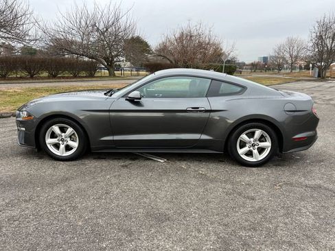Used 2019 Ford Mustang Coupe image 6