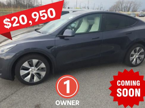 Used 2021 Tesla Model Y Long Range image 1