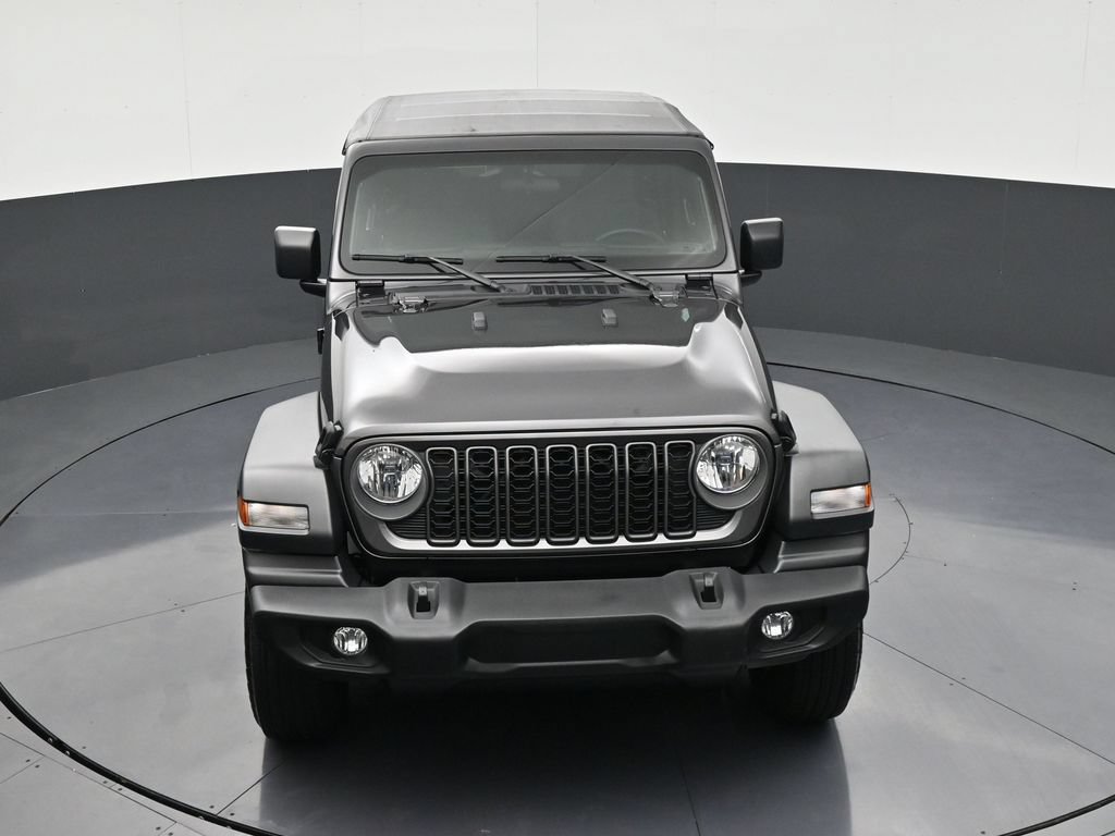 Used 2025 Jeep Wrangler Sport AWD/4WD image 19